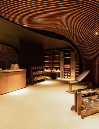 Vivez des Services Inégalés à l'Hôtel Dame des Arts : Votre Passerelle vers le Luxe Parisien