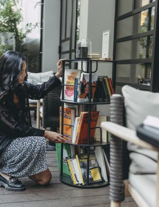 A unique wellness concept in the heart of the Latin Quarter: reading and relaxation